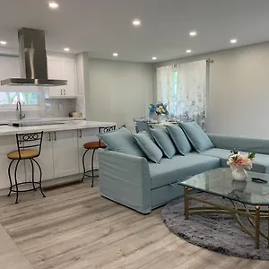 https://charming-bungalow-retreat-in-chippawa-niagara-fall.niagara-fallshotels.com