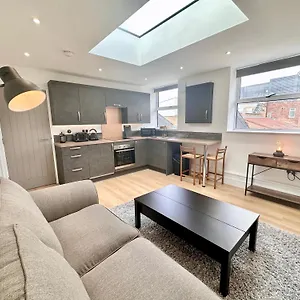 https://fountain-apartment-no-5-free-parking.yorkshirehotels.net
